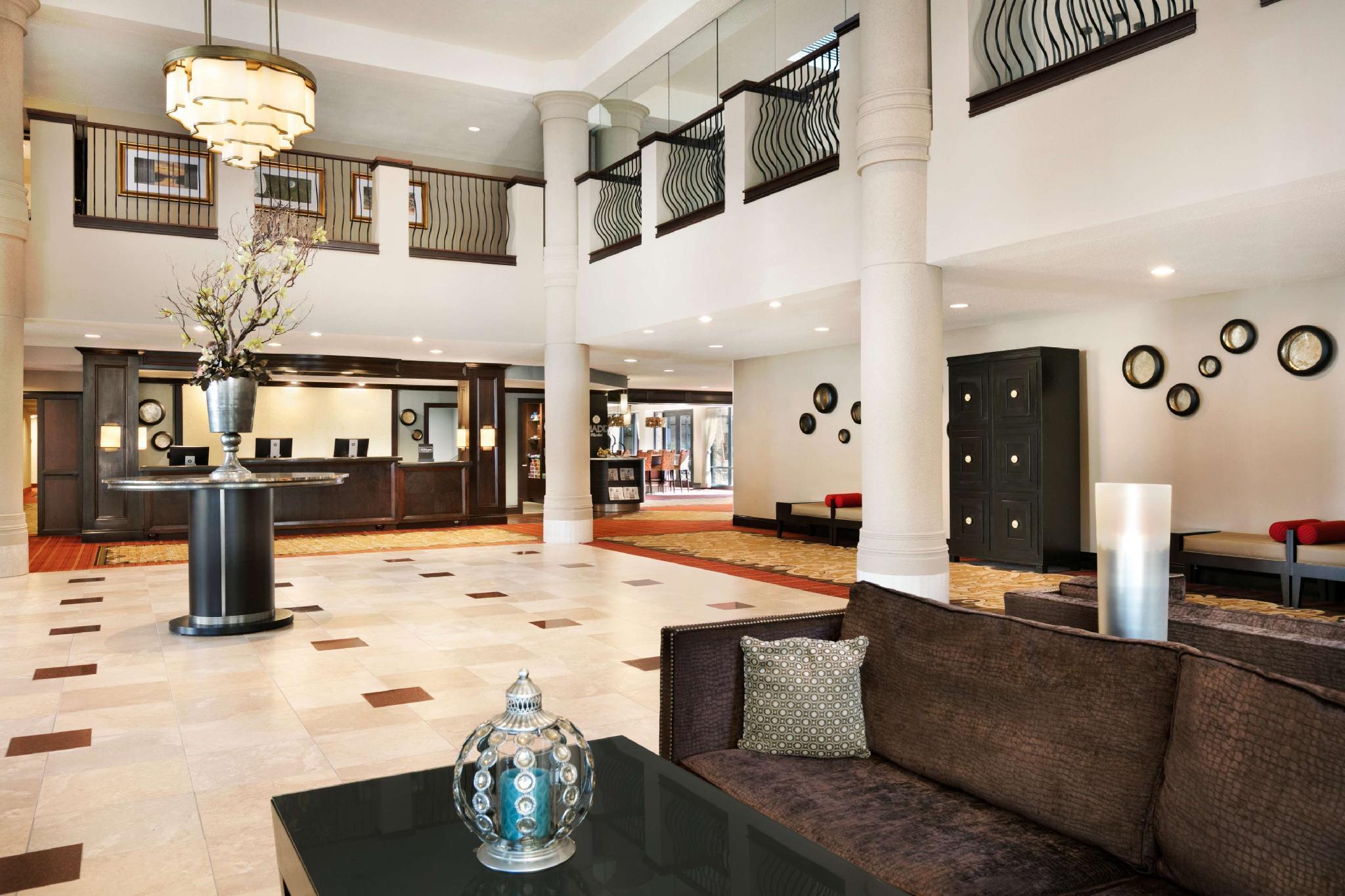 Hotel Doubletree By Hilton Mclean Tysons à Tysons Corner Extérieur photo
